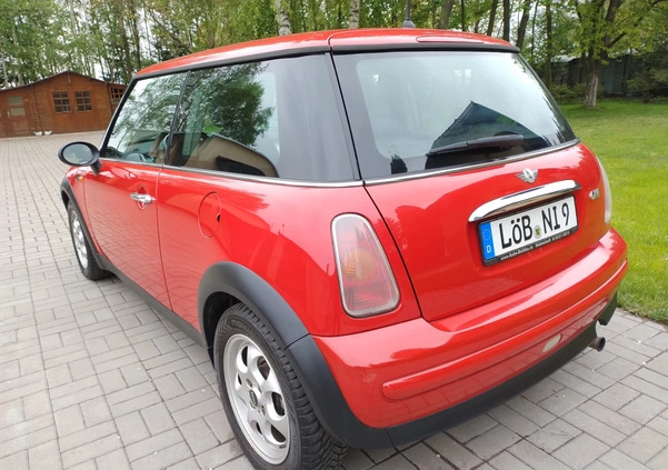 MINI ONE cena 9900 przebieg: 220000, rok produkcji 2002 z Dzierzgoń małe 704